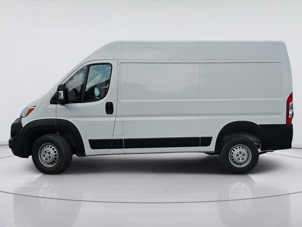 2025 RAM ProMaster Tradesman Photo1