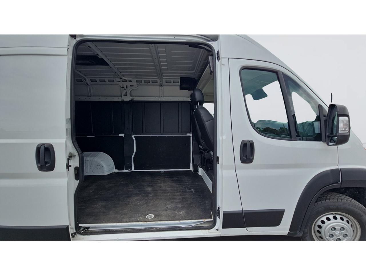 2025 RAM ProMaster Tradesman Photo