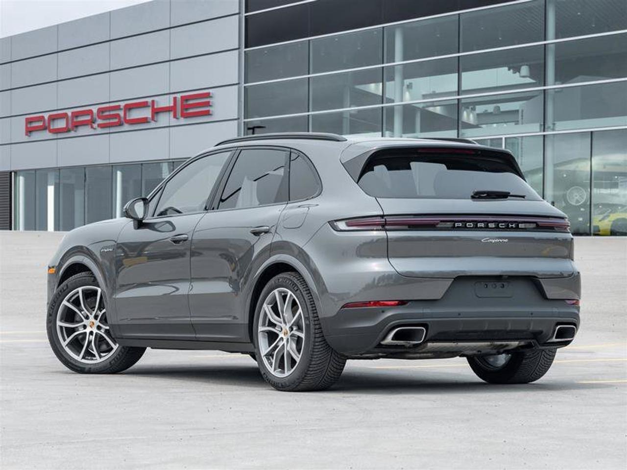 2026 Porsche Cayenne E-Hybrid AWD 2 Sets of Wheels and Tires Premium Pl Photo