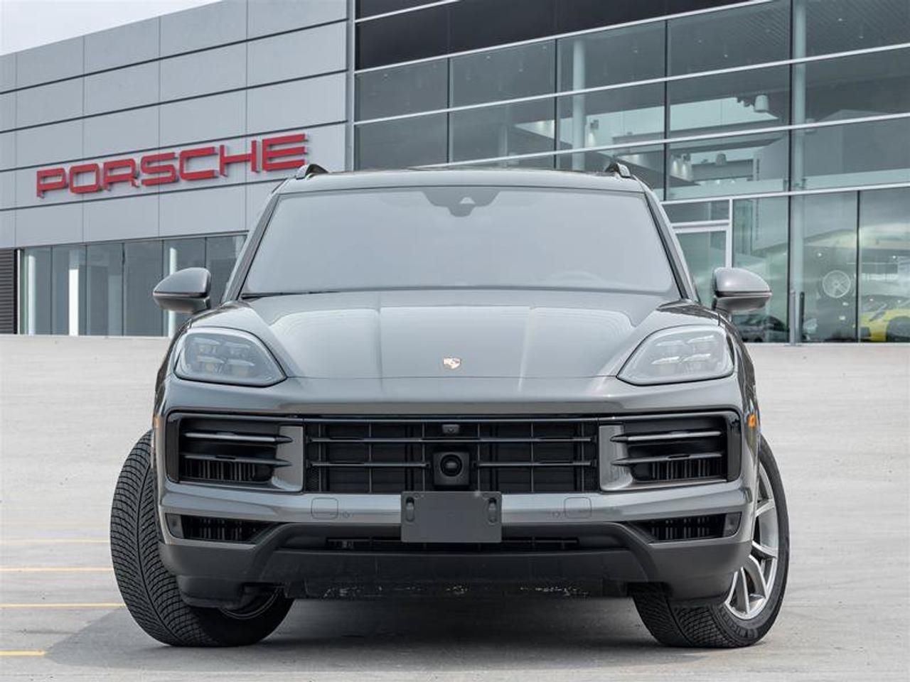 2026 Porsche Cayenne E-Hybrid AWD 2 Sets of Wheels and Tires Premium Pl Photo