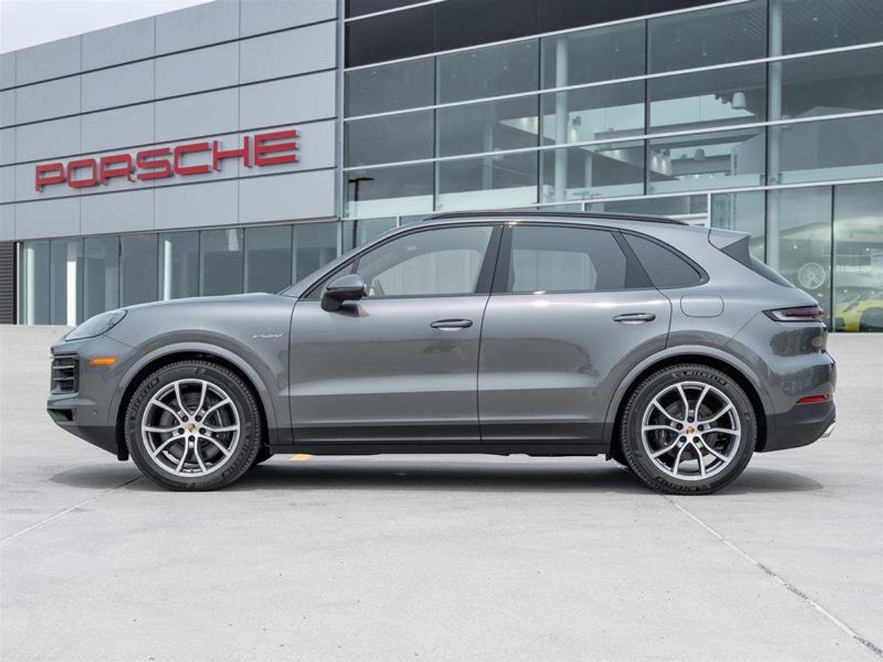 2026 Porsche Cayenne E-Hybrid AWD 2 Sets of Wheels and Tires Premium Pl Photo2