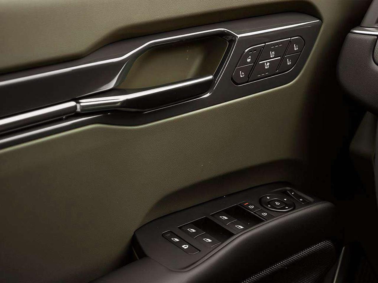 2026 Kia EV9 LAND W/GT-LINE PACKAGE Photo