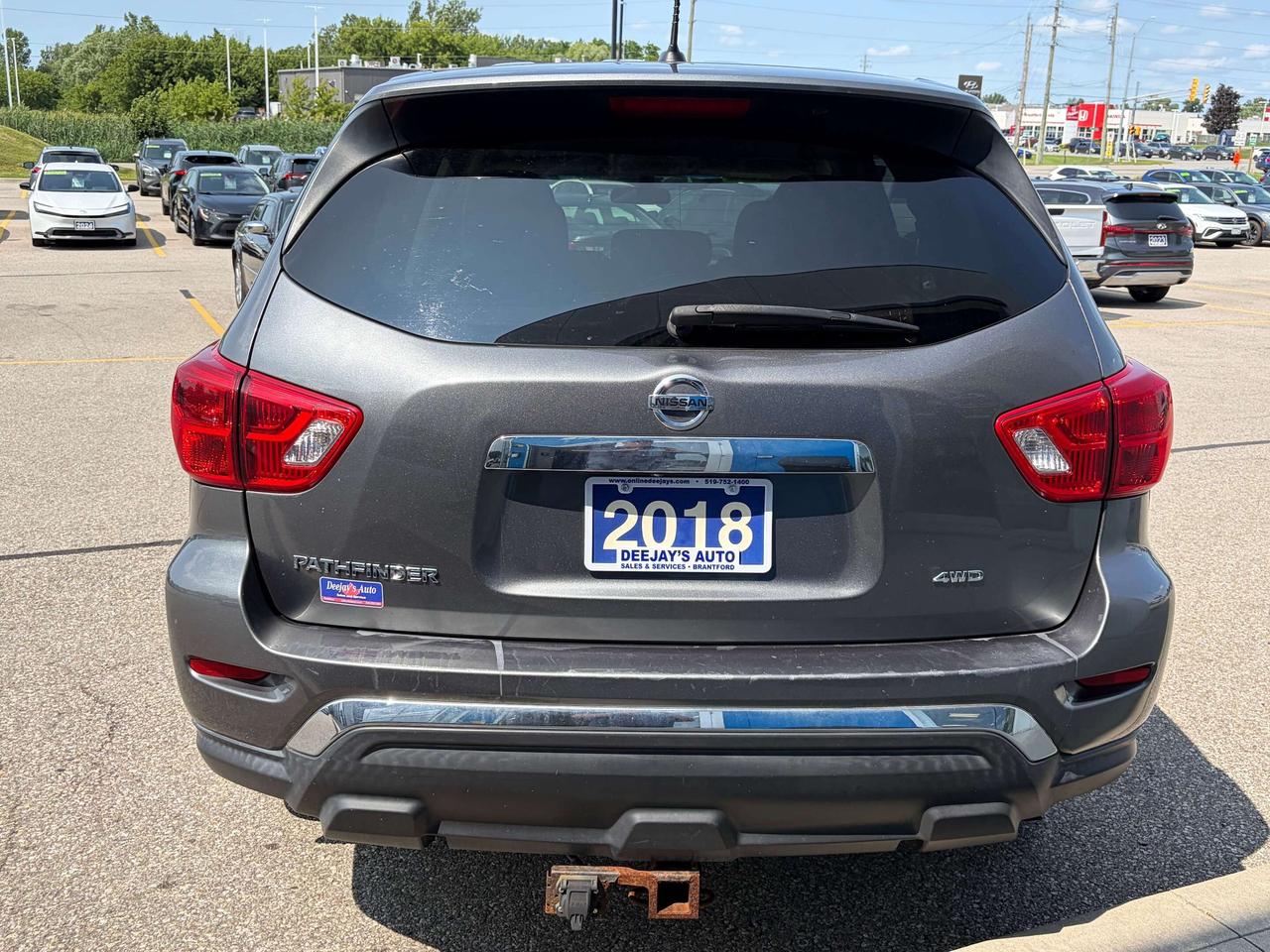 2018 Nissan Pathfinder S Photo