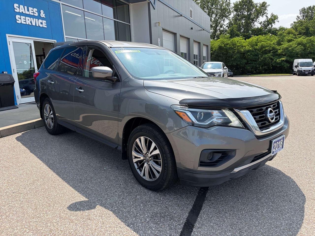 2018 Nissan Pathfinder S Photo