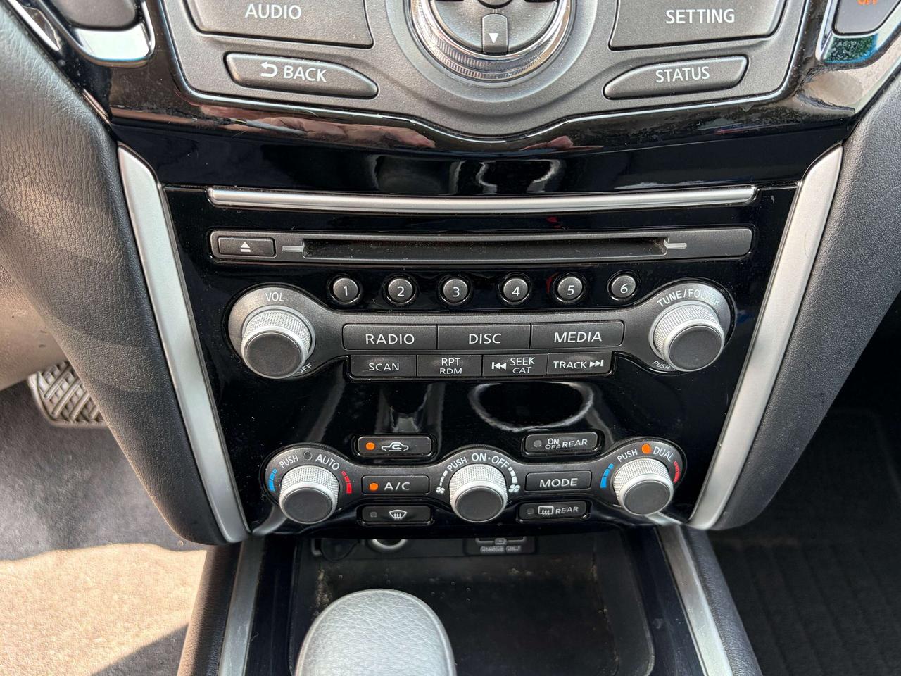2018 Nissan Pathfinder S Photo