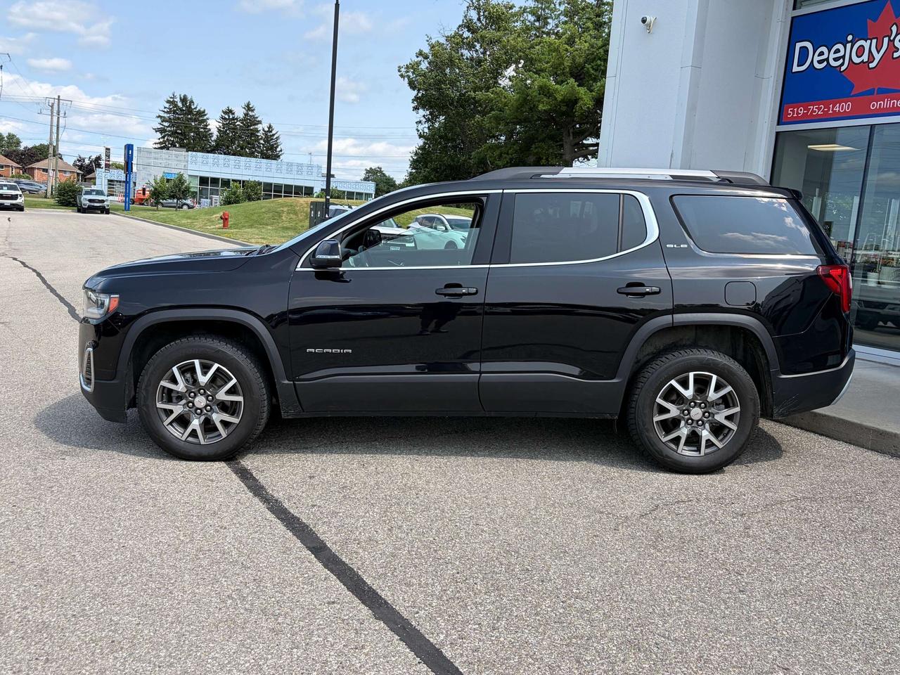 2022 GMC Acadia SLE Photo