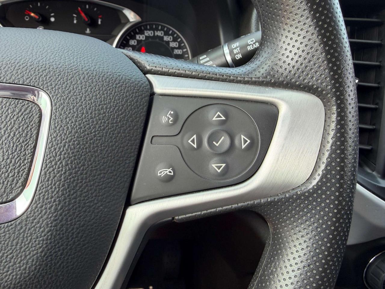 2022 GMC Acadia SLE Photo