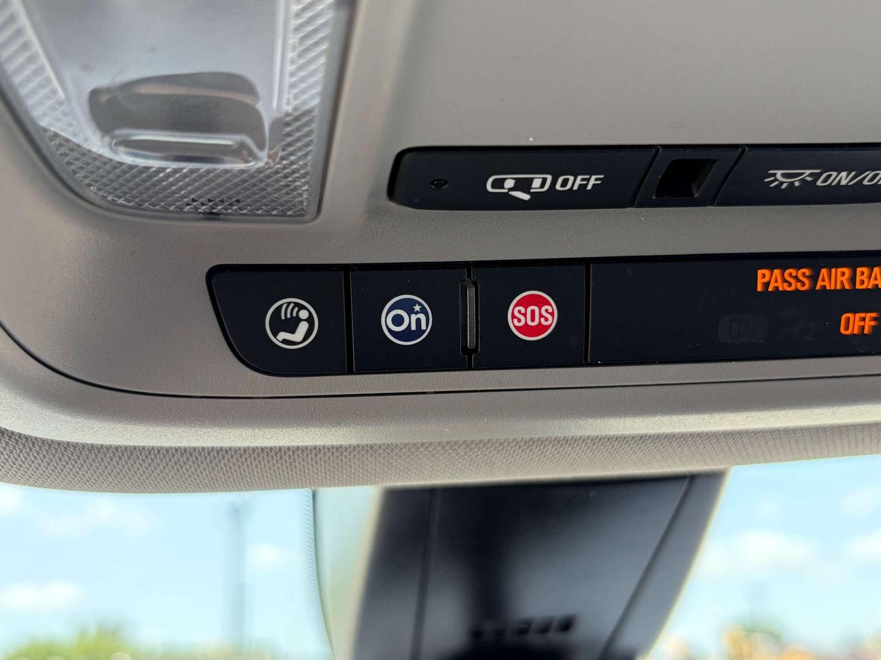 2022 GMC Acadia SLE Photo