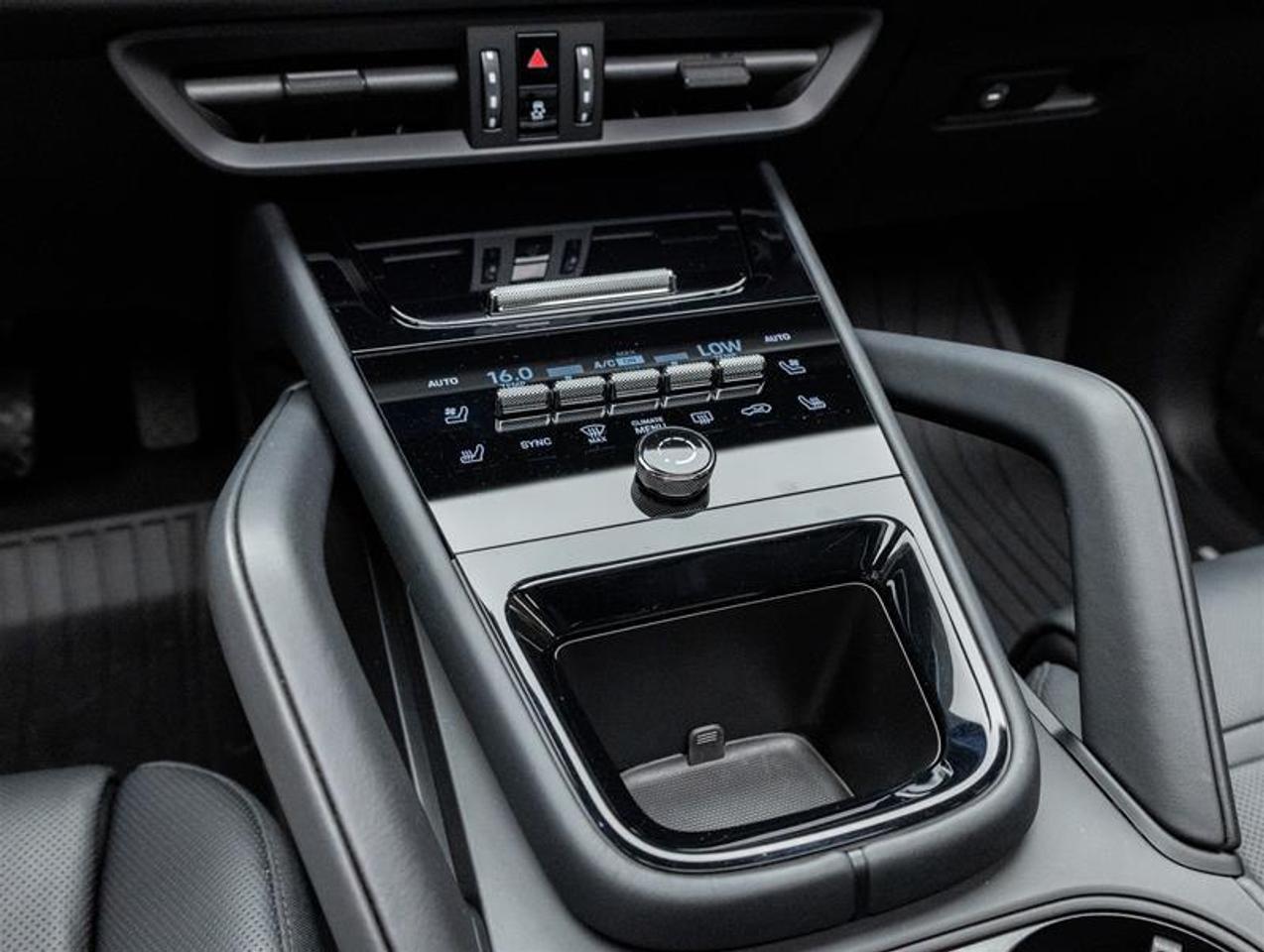 2026 Porsche Cayenne  Photo