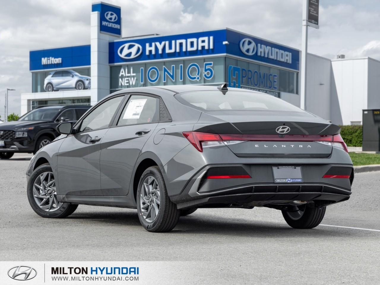 2026 Hyundai Elantra PREFERRED 4DR SEDAN Photo4