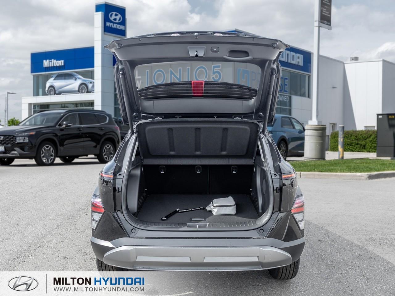2027 Hyundai KONA 2.0L Luxury 4dr All-Wheel Drive Photo