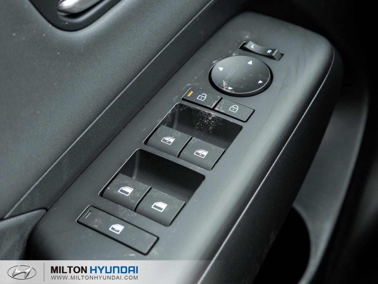 2027 Hyundai KONA 2.0L Luxury 4dr All-Wheel Drive Photo