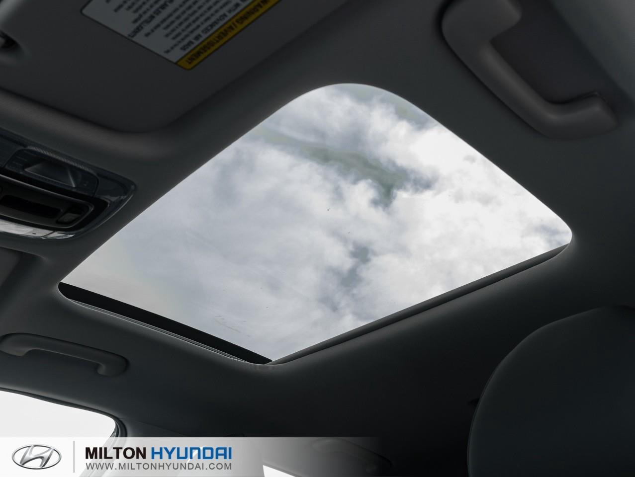 2027 Hyundai KONA 2.0L Luxury 4dr All-Wheel Drive Photo