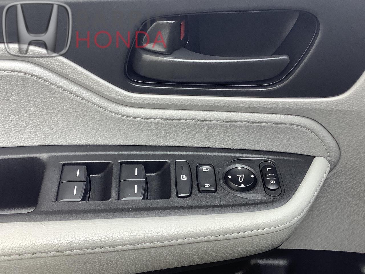 2019 Honda Odyssey EX (A9) Passenger Van Photo