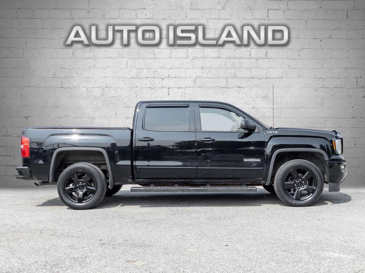 2018 GMC Sierra 1500 4WD Crew Cab 143.5 SLE, Camera, Nav Photo2