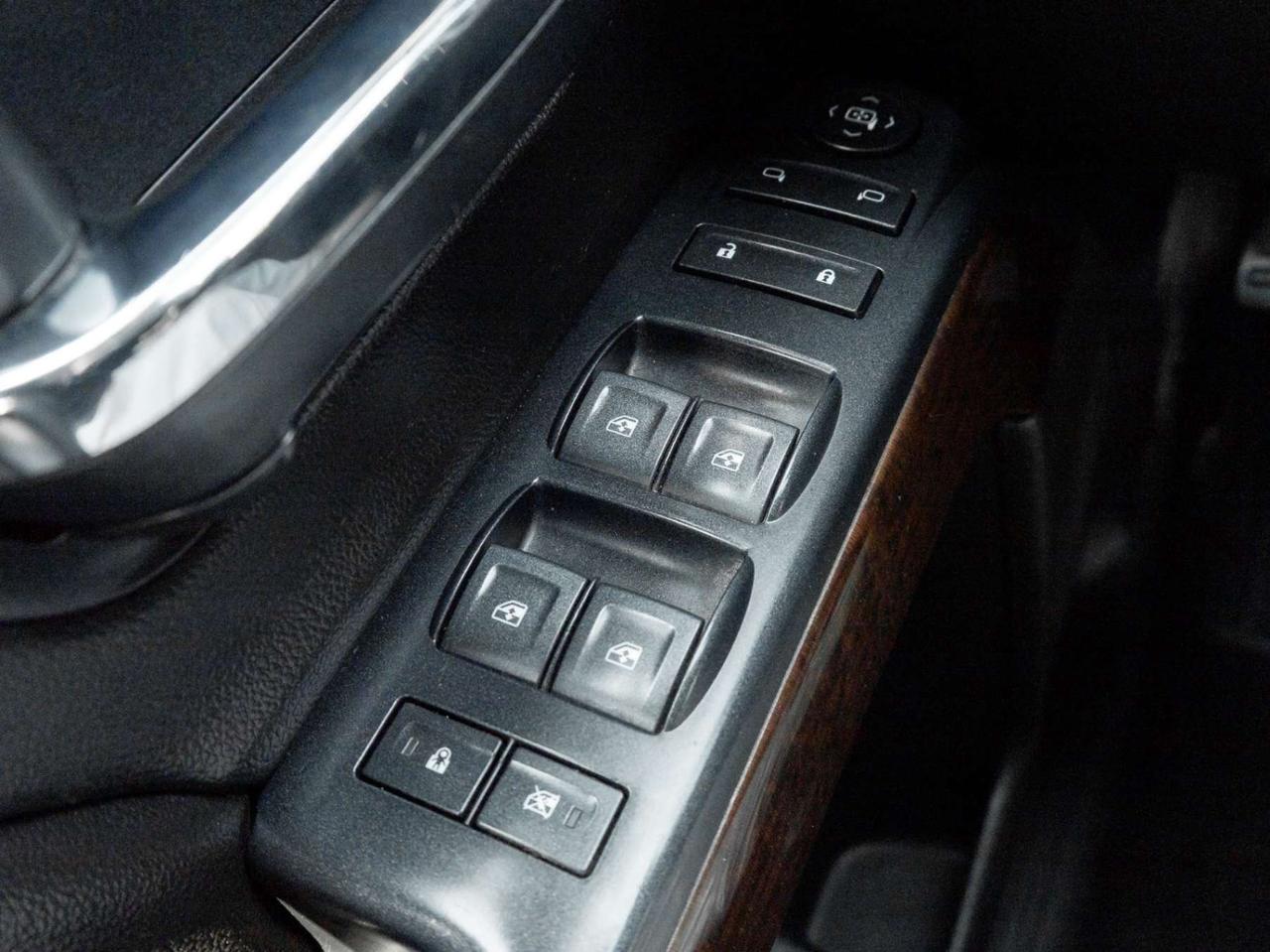 2018 GMC Sierra 1500 4WD Crew Cab 143.5 SLE, Camera, Nav Photo