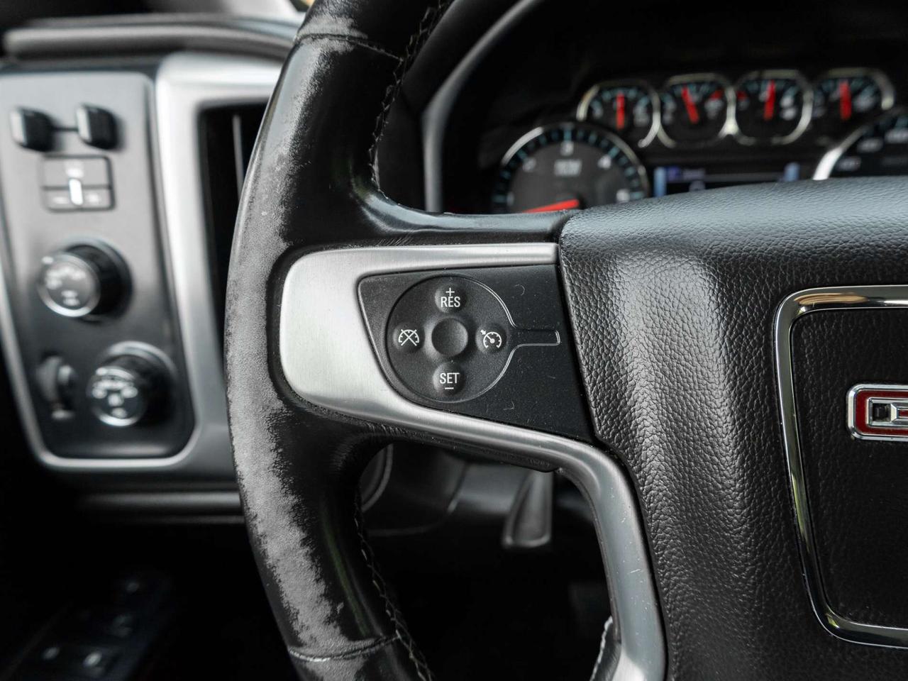 2018 GMC Sierra 1500 4WD Crew Cab 143.5 SLE, Camera, Nav Photo