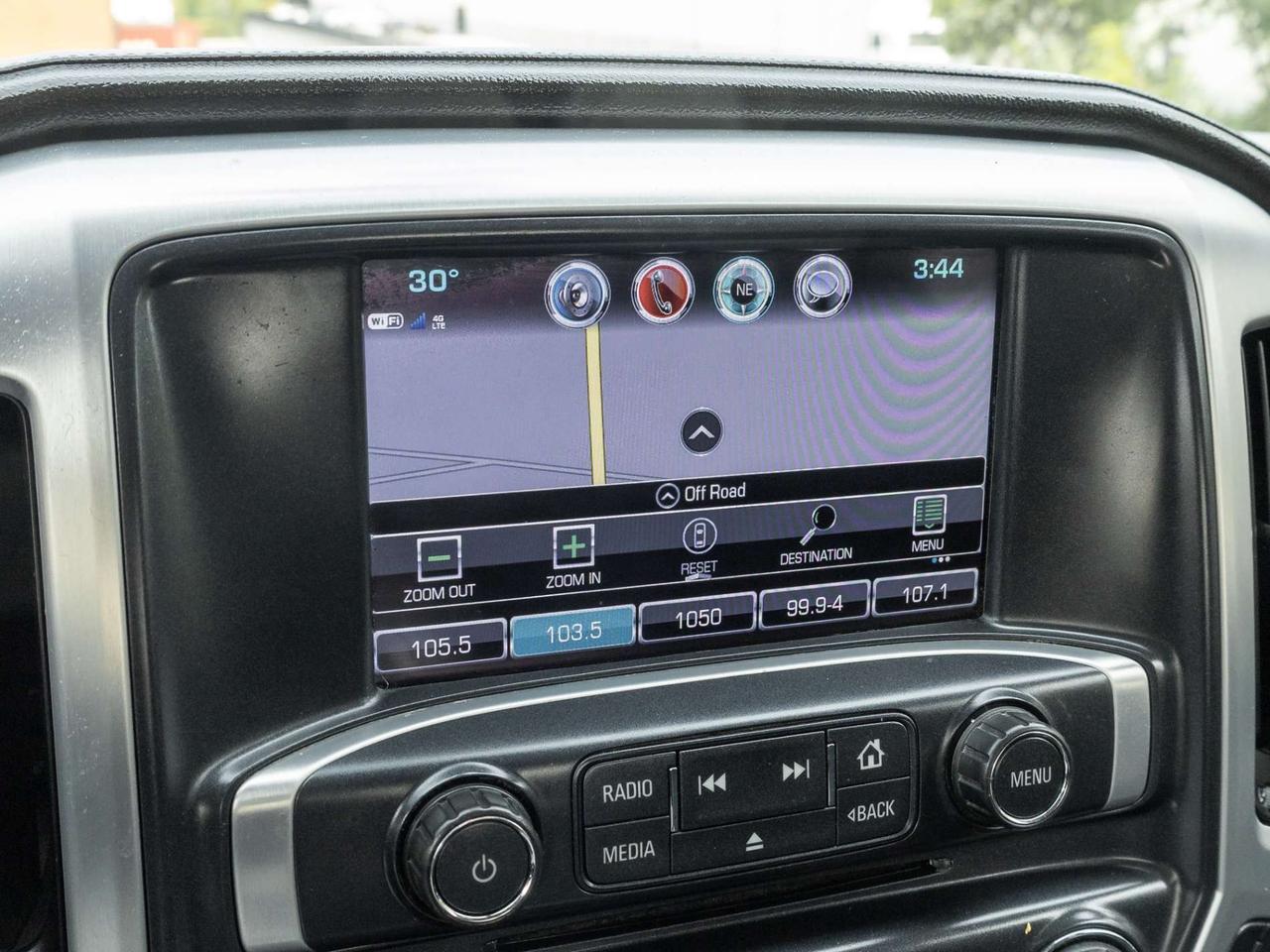 2018 GMC Sierra 1500 4WD Crew Cab 143.5 SLE, Camera, Nav Photo
