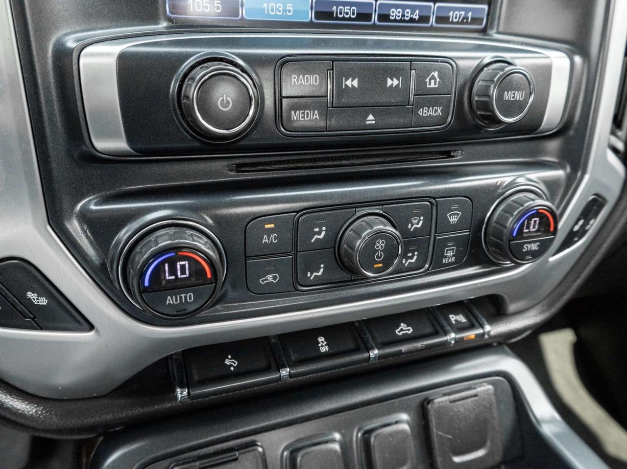 2018 GMC Sierra 1500 4WD Crew Cab 143.5 SLE, Camera, Nav Photo