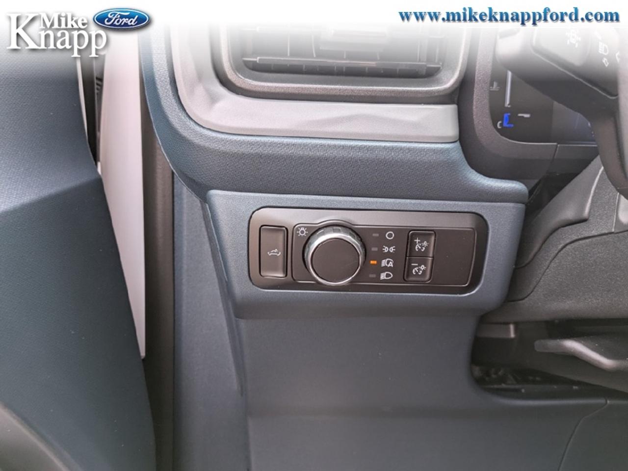 2026 Ford Maverick XL Photo