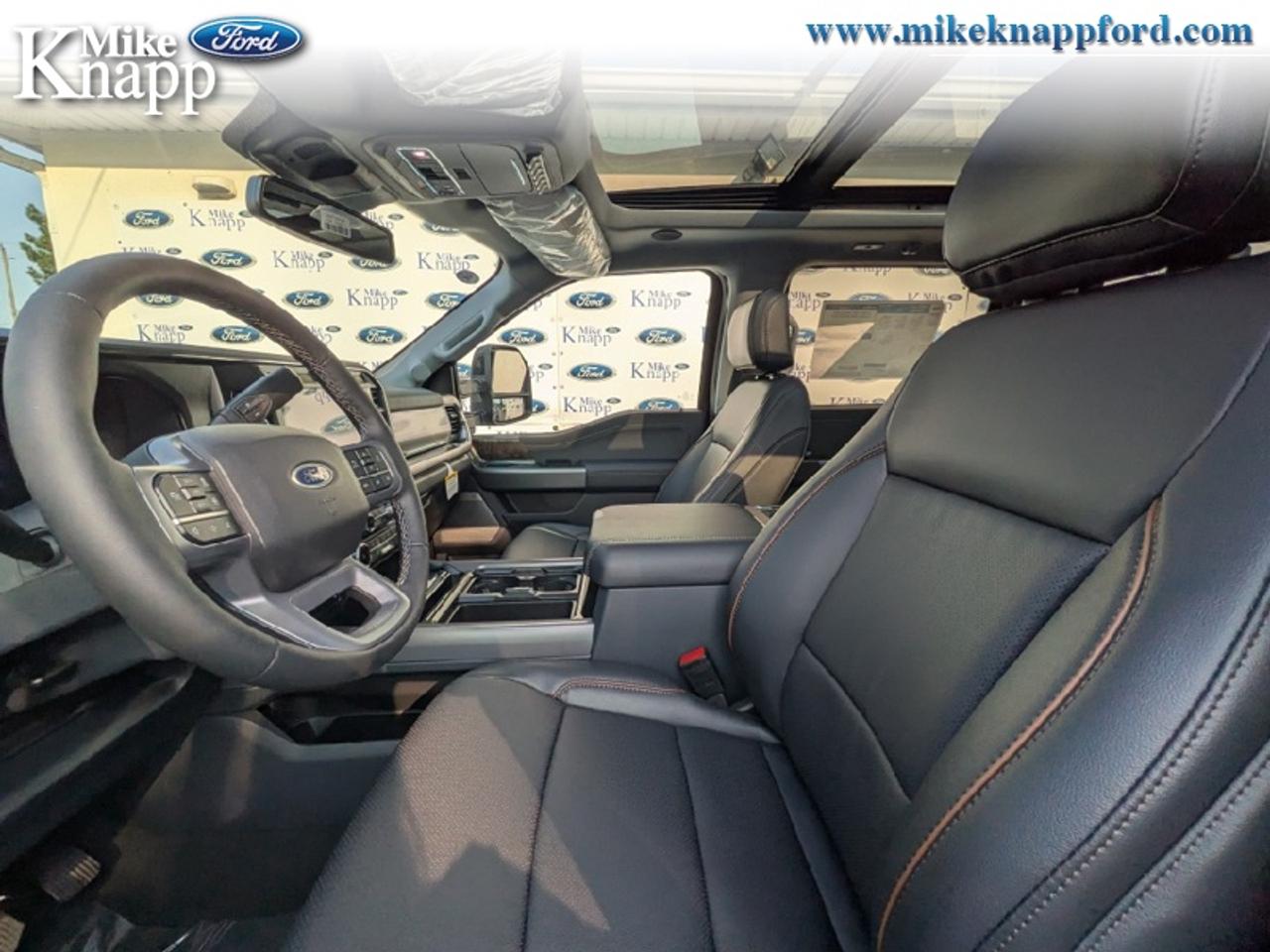2026 Ford F-350 Super Duty Lariat Photo