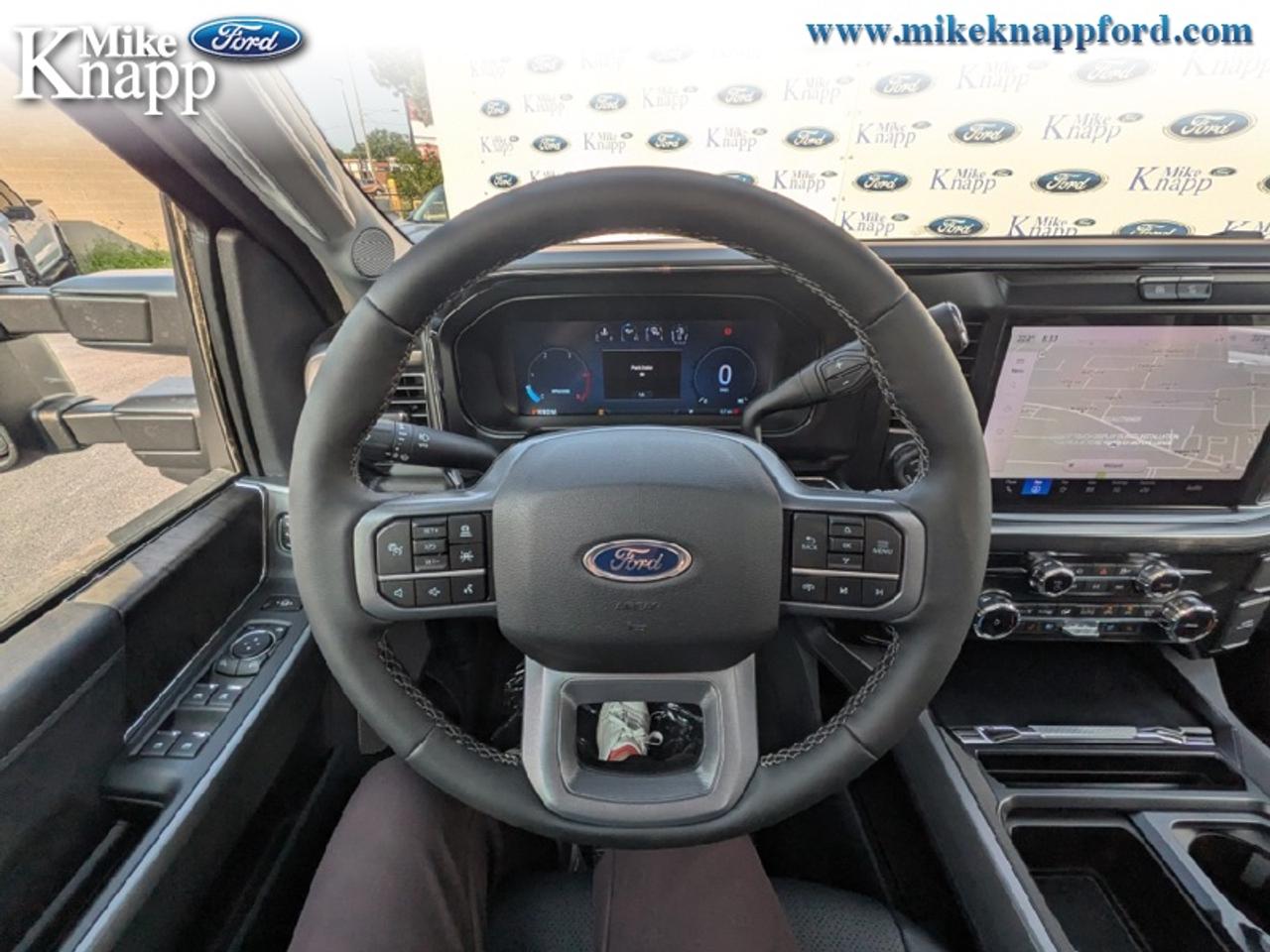 2026 Ford F-350 Super Duty Lariat Photo