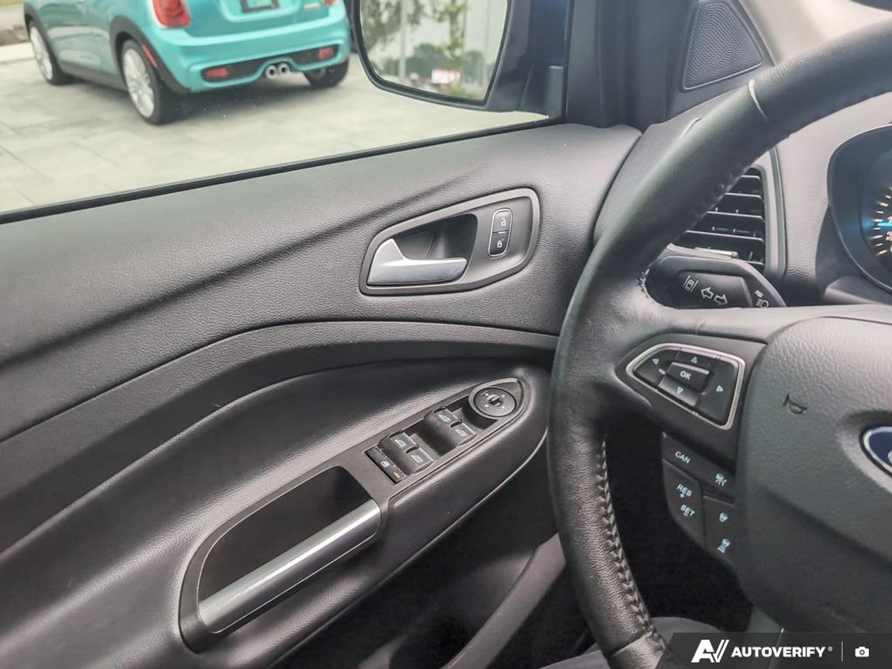 2019 Ford Escape SEL 4dr 4x4 Photo
