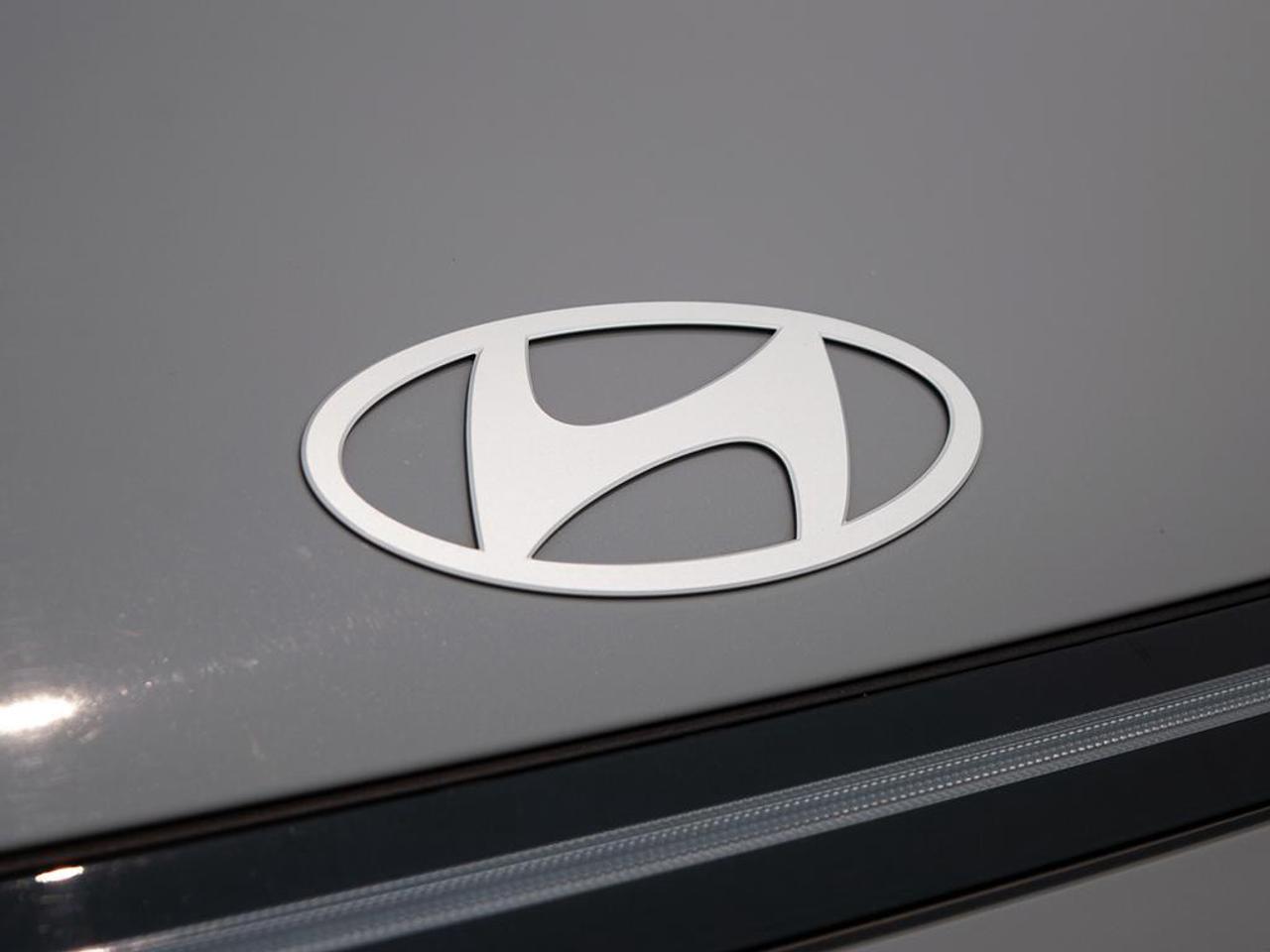 2025 Hyundai KONA 1.6T Preferred Sport 4dr All-Wheel Drive Photo