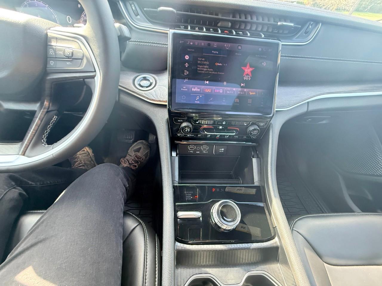 2025 Jeep Grand Cherokee L Limited 4dr 4x4 Photo