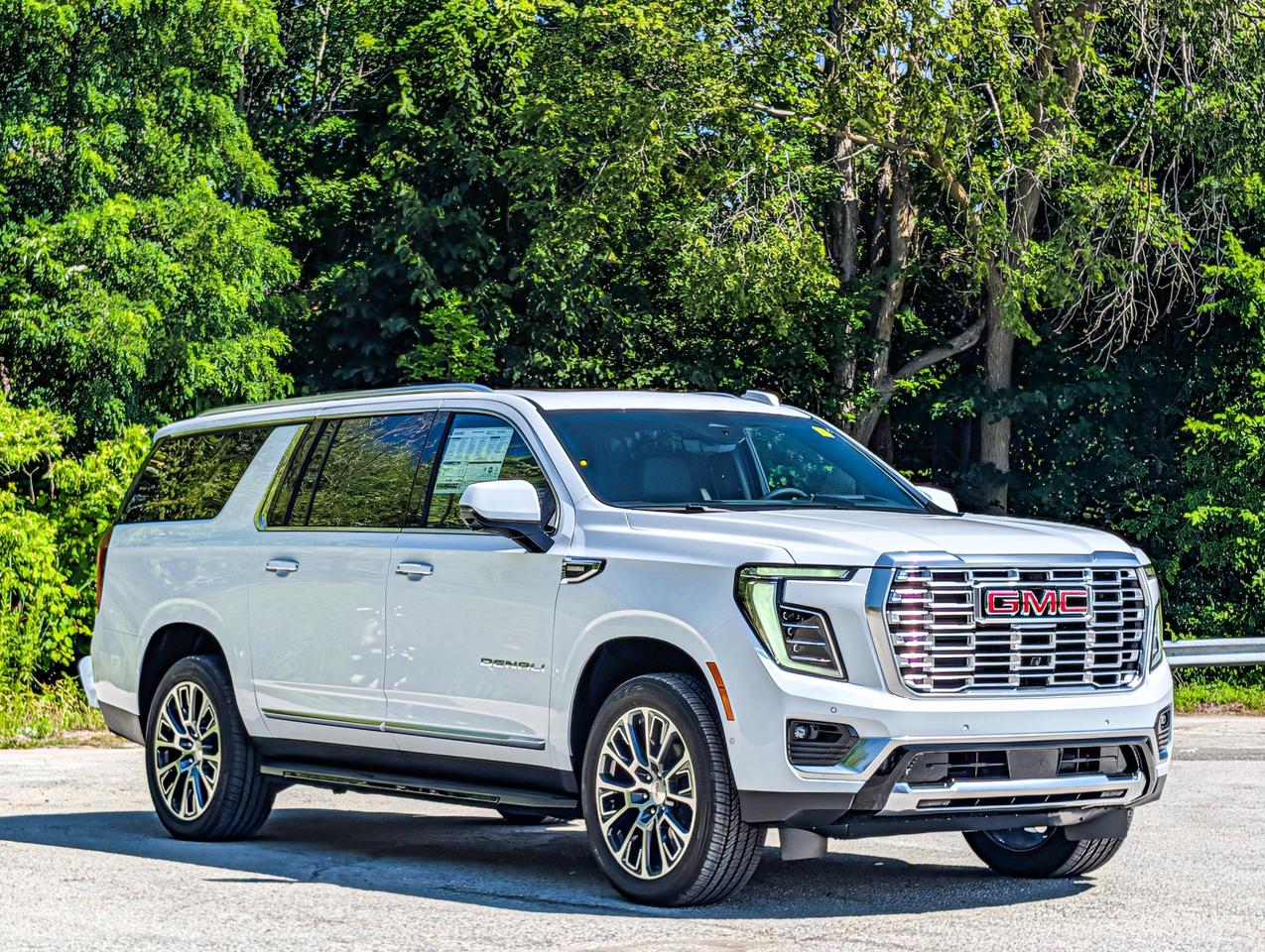 2026 GMC Yukon XL Denali Photo