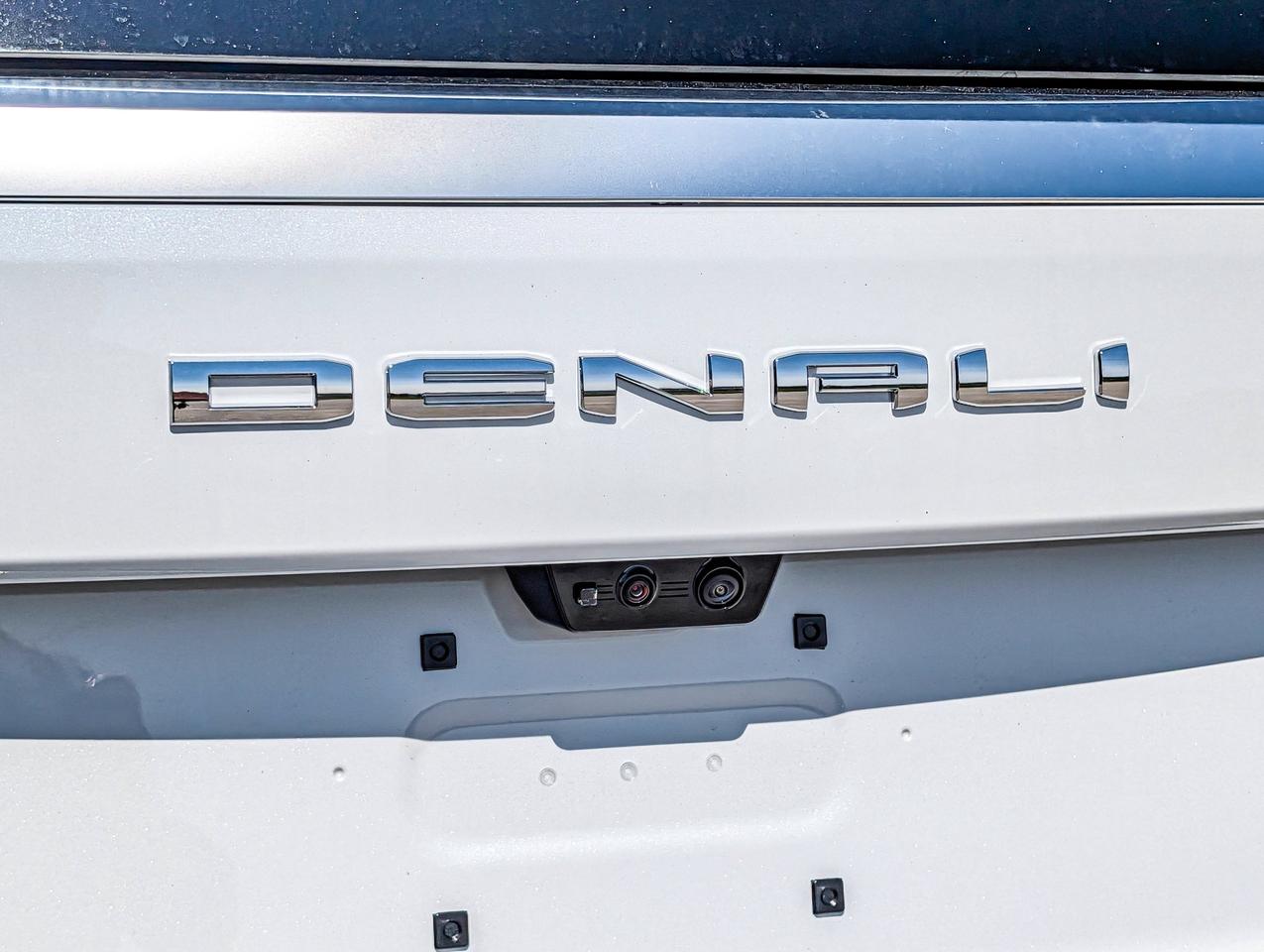 2026 GMC Yukon XL Denali Photo