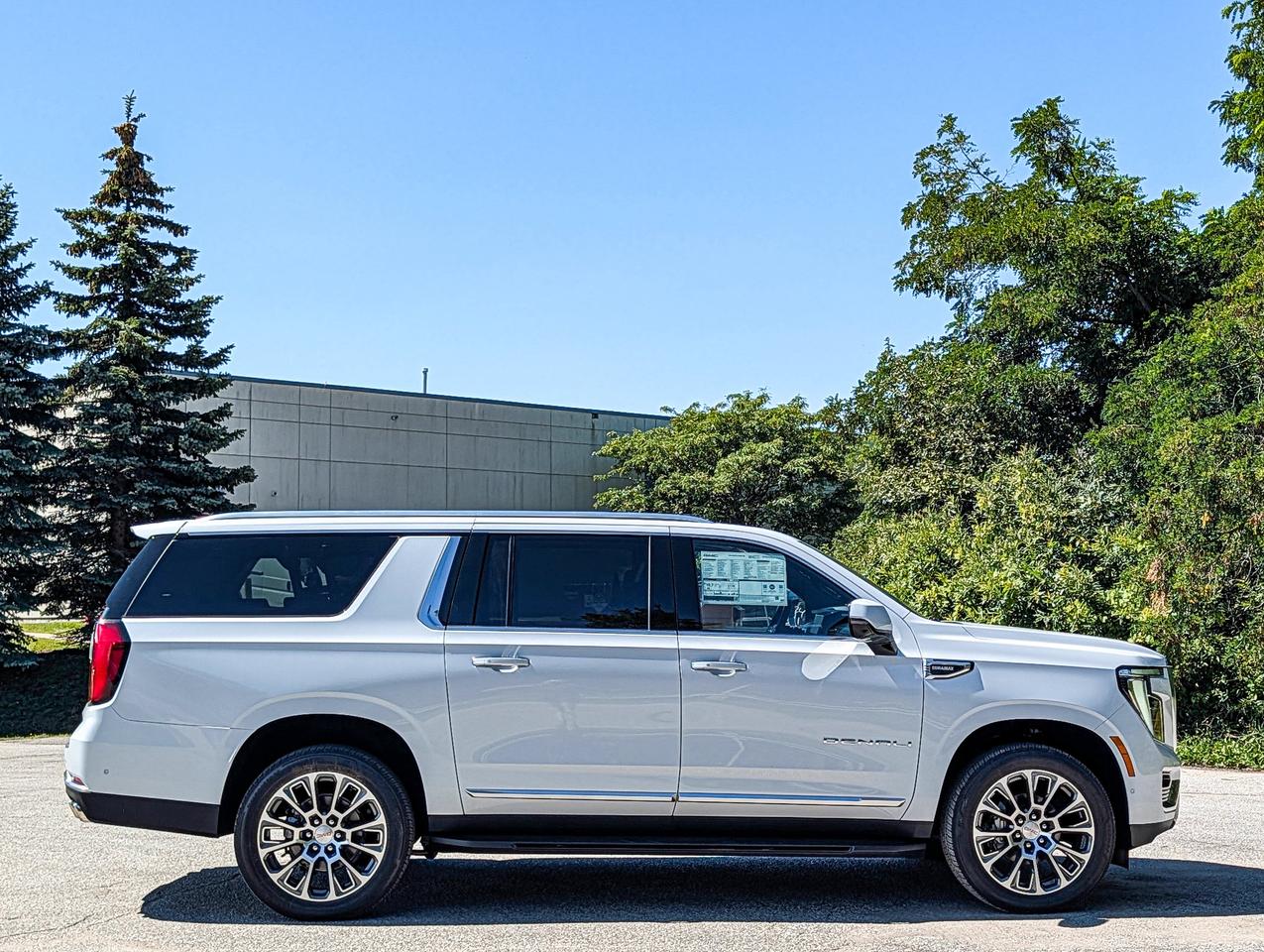 2026 GMC Yukon XL Denali Photo