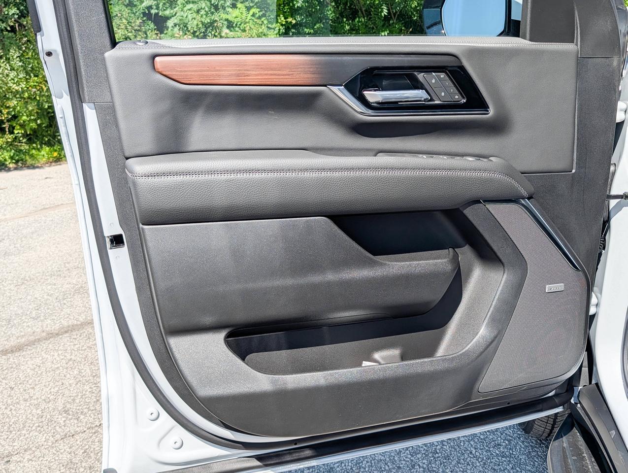 2026 GMC Yukon XL Denali Photo