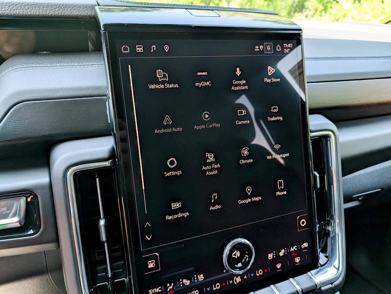 2026 GMC Yukon XL Denali Photo