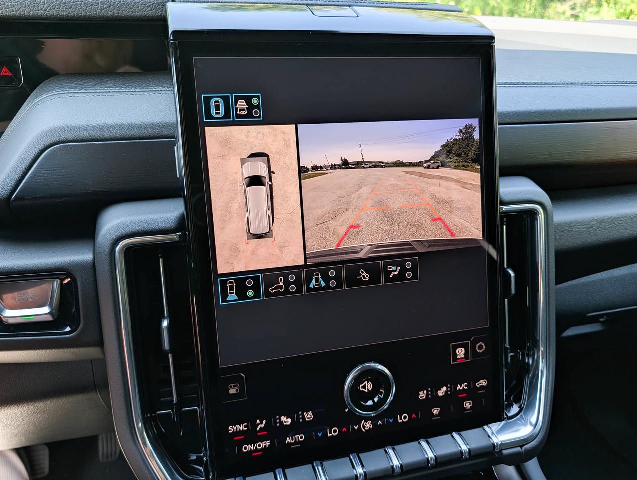 2026 GMC Yukon XL Denali Photo