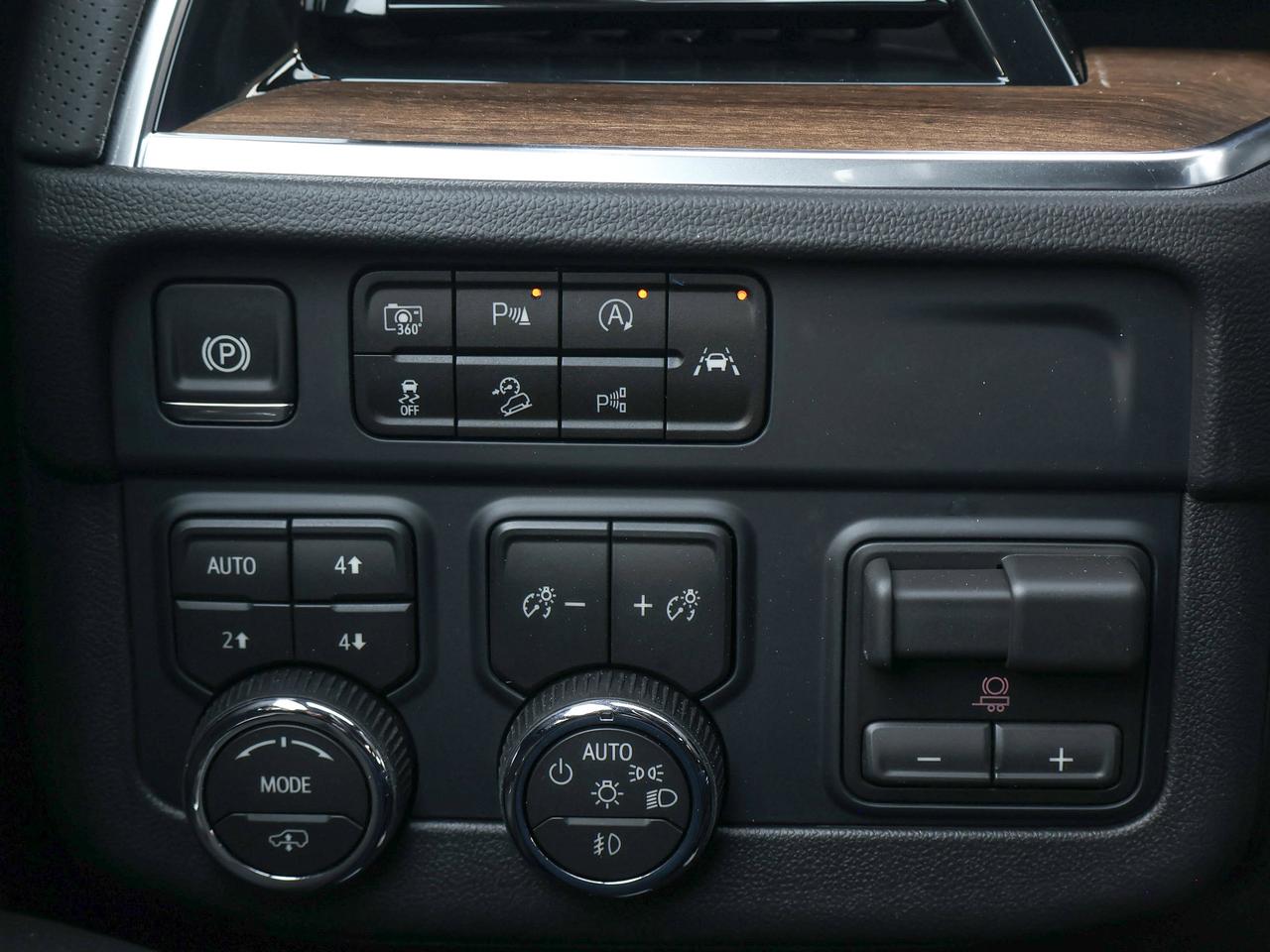 2026 Chevrolet Tahoe HIGH COUNTRY Photo