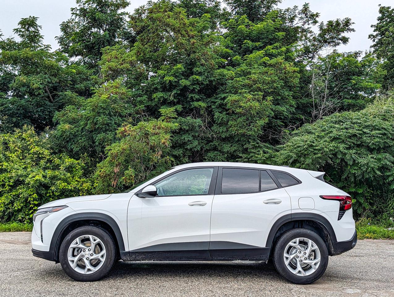 2025 Chevrolet Trax LS Photo