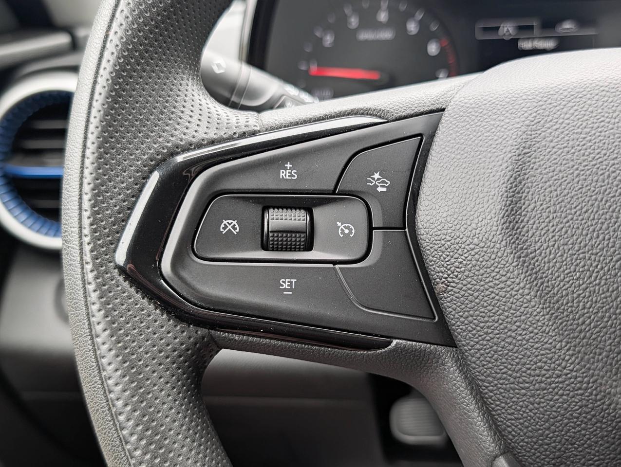 2025 Chevrolet Trax LS Photo