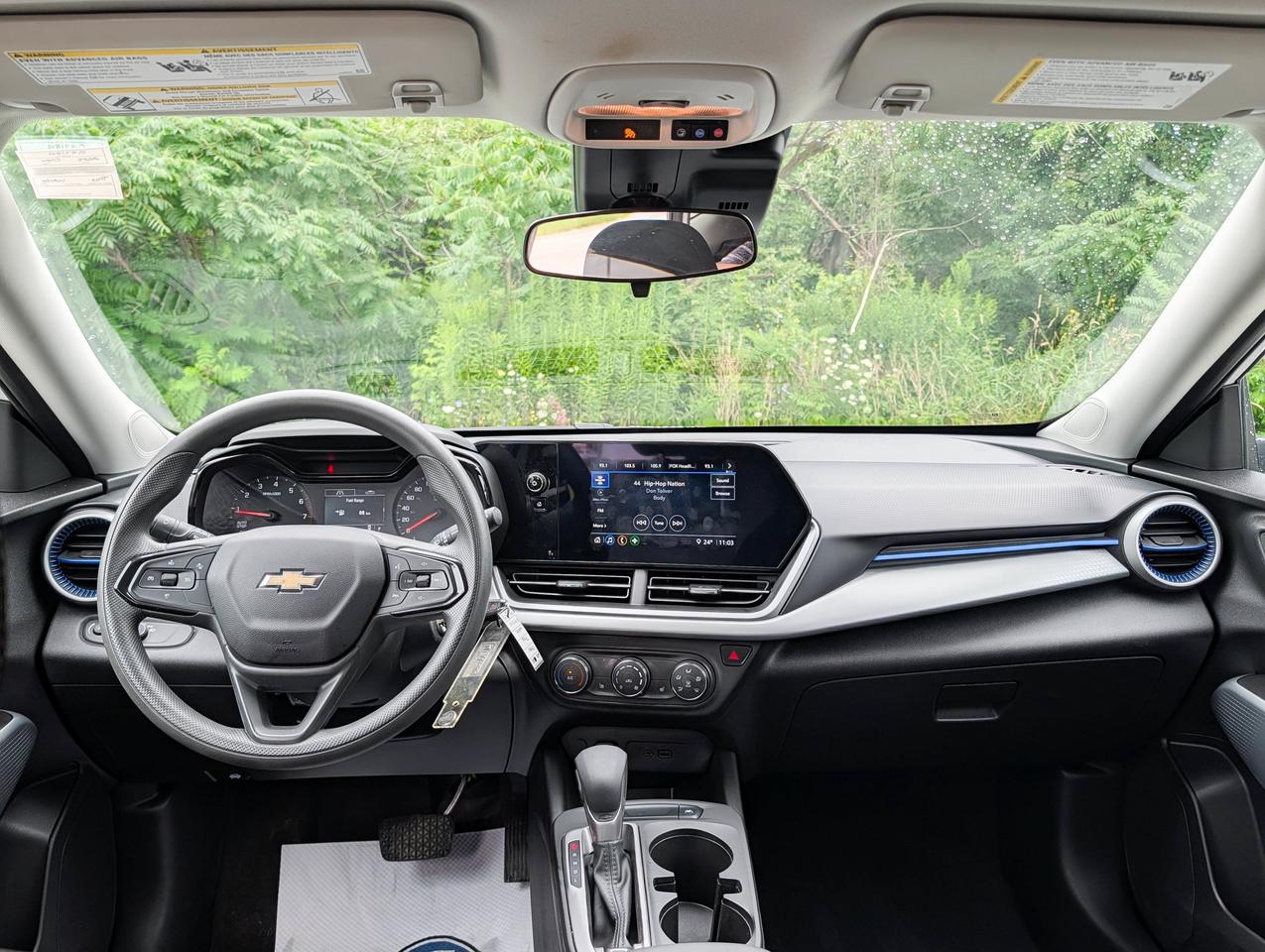 2025 Chevrolet Trax LS Photo