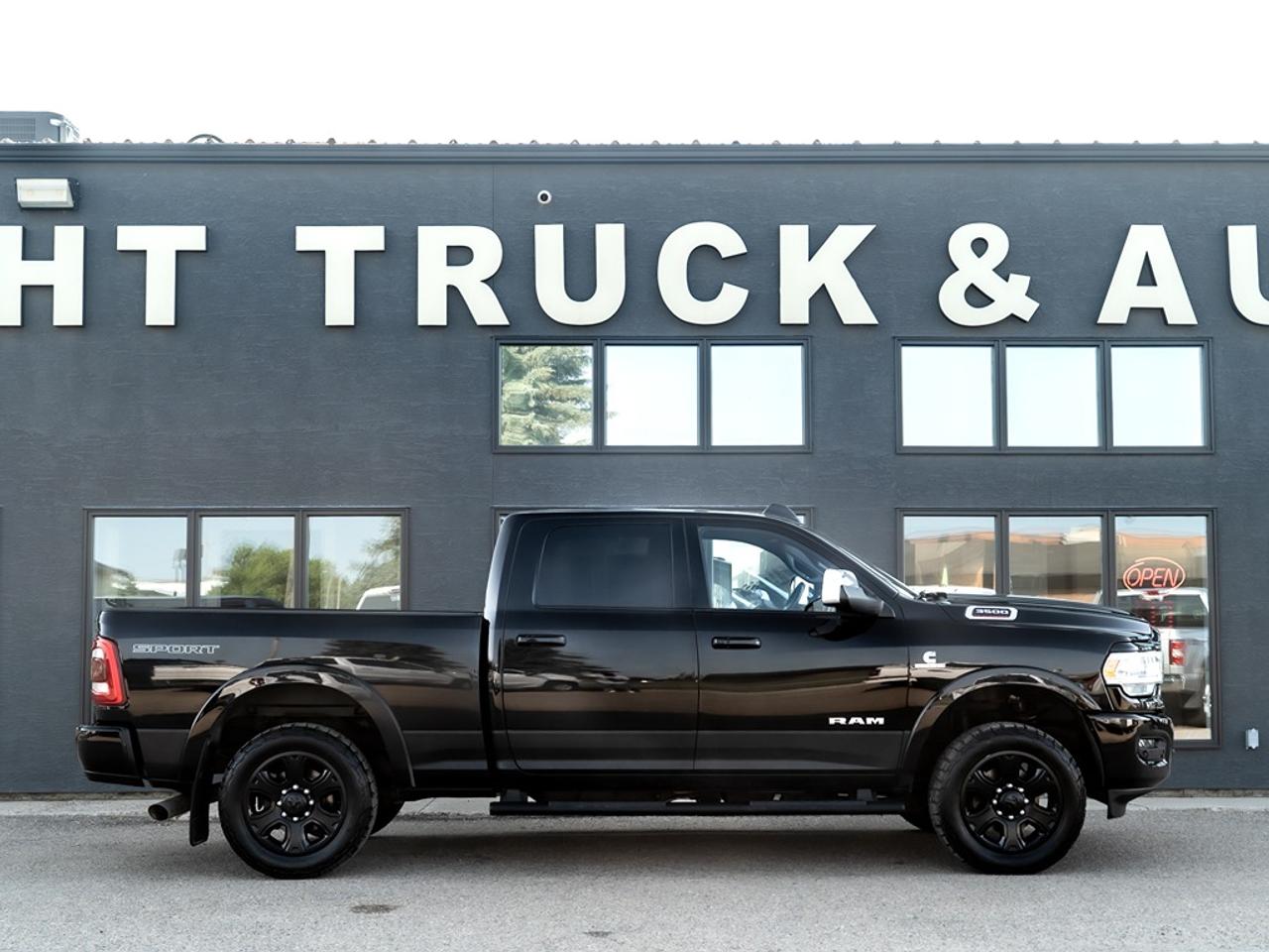 2022 RAM 3500 Laramie 4x4 Crew Cab 6'4" Box Photo26