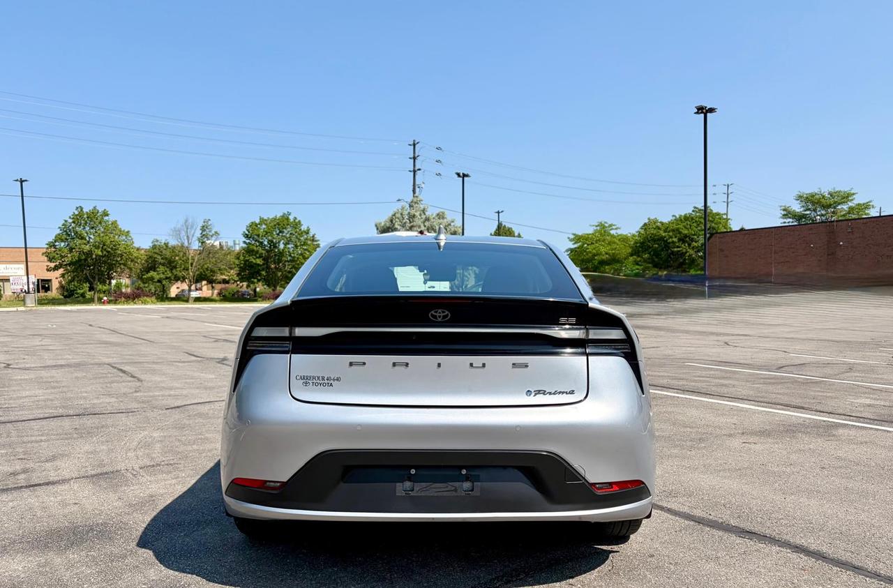2023 Toyota Prius Prime SE - Photo #6