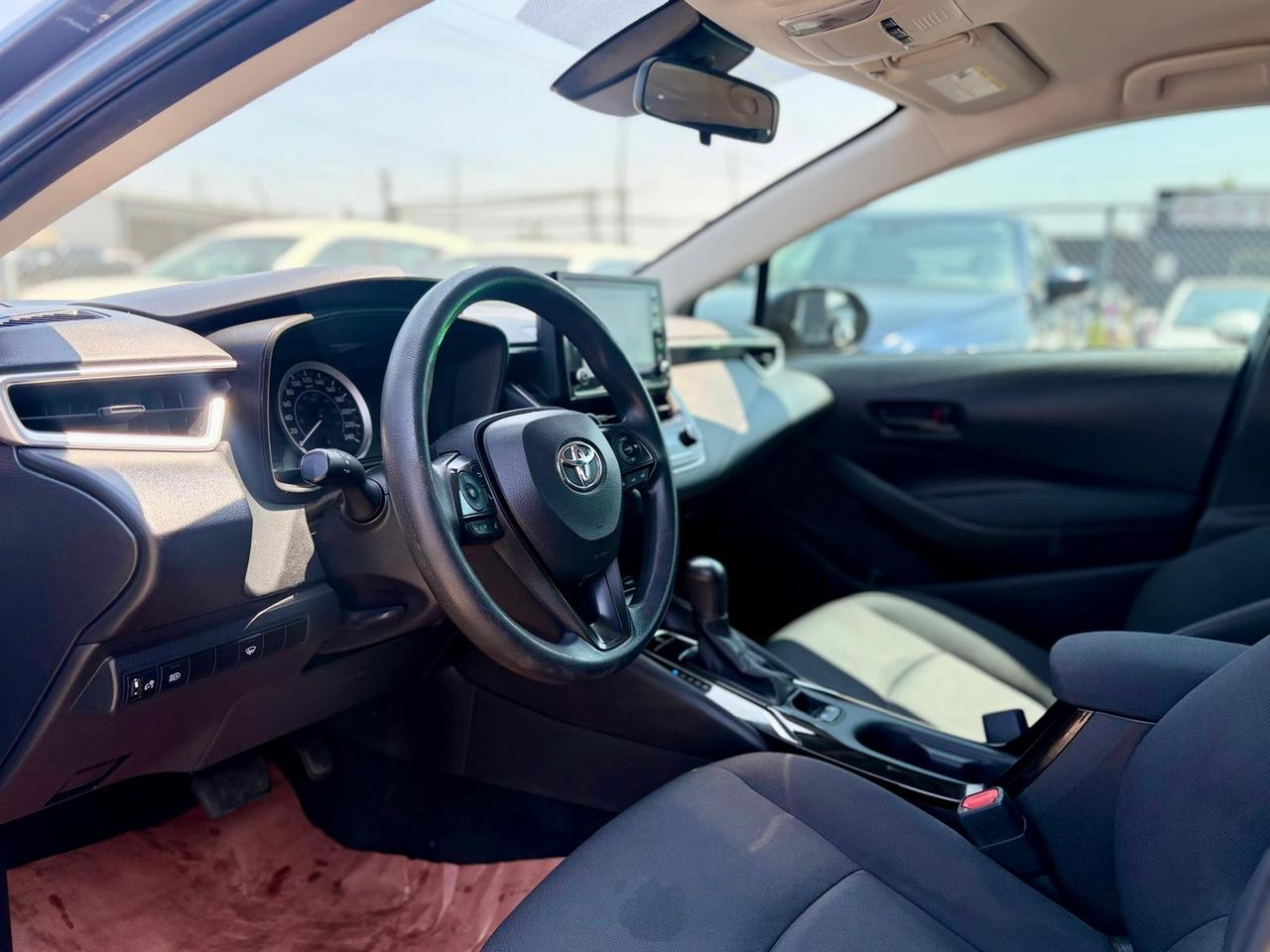2022 Toyota Corolla LE Photo