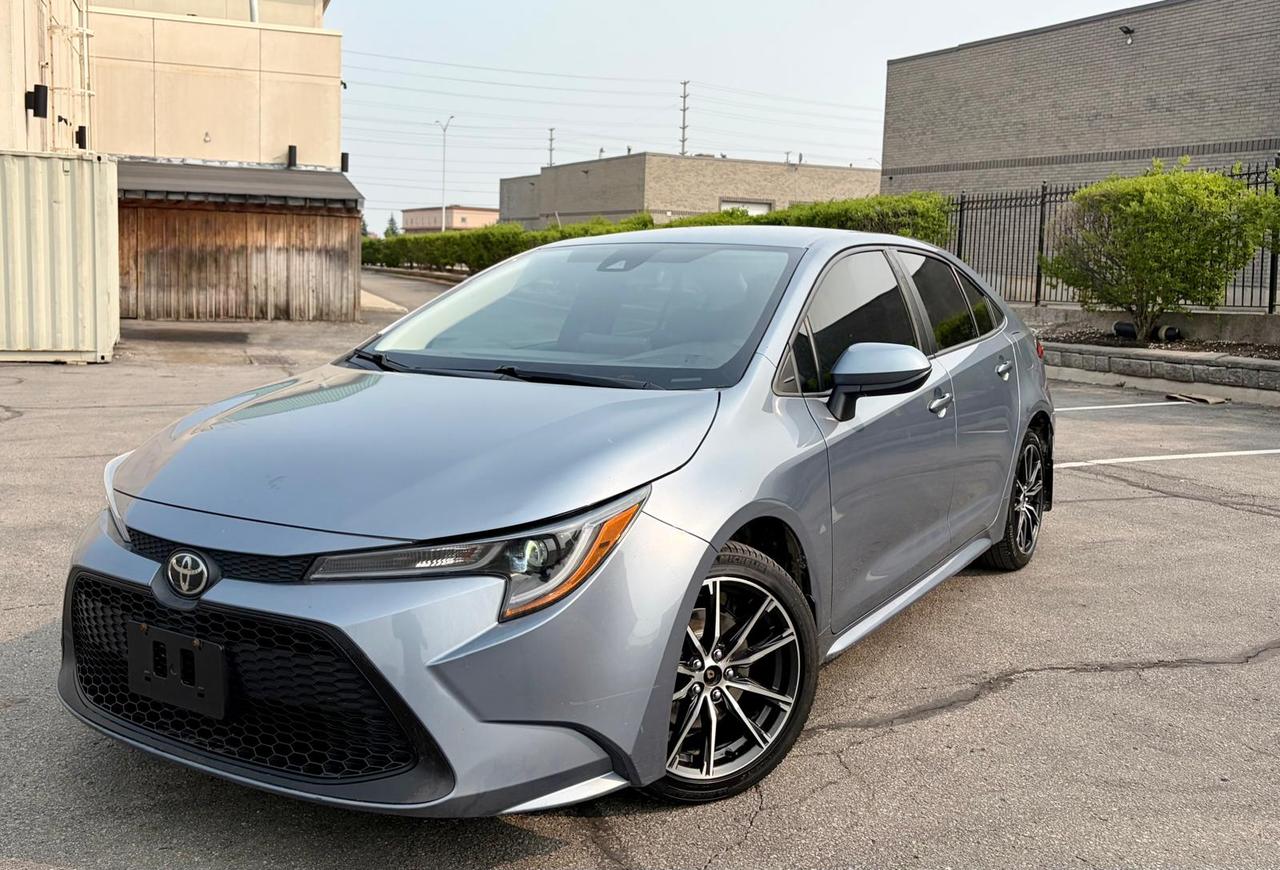 2022 Toyota Corolla LE - Photo #2