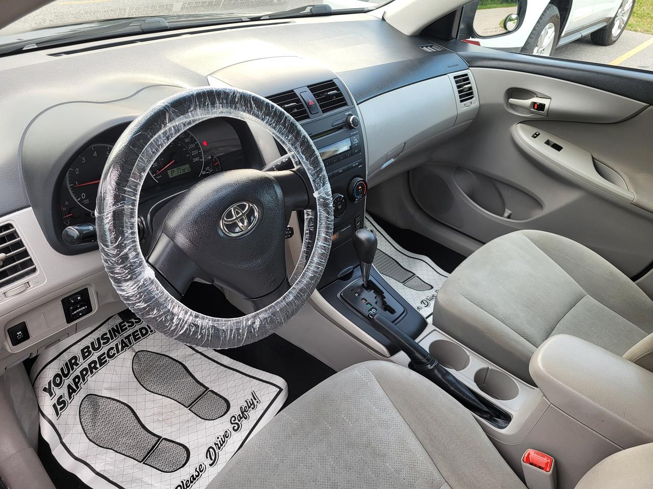 2011 Toyota Corolla CE Photo