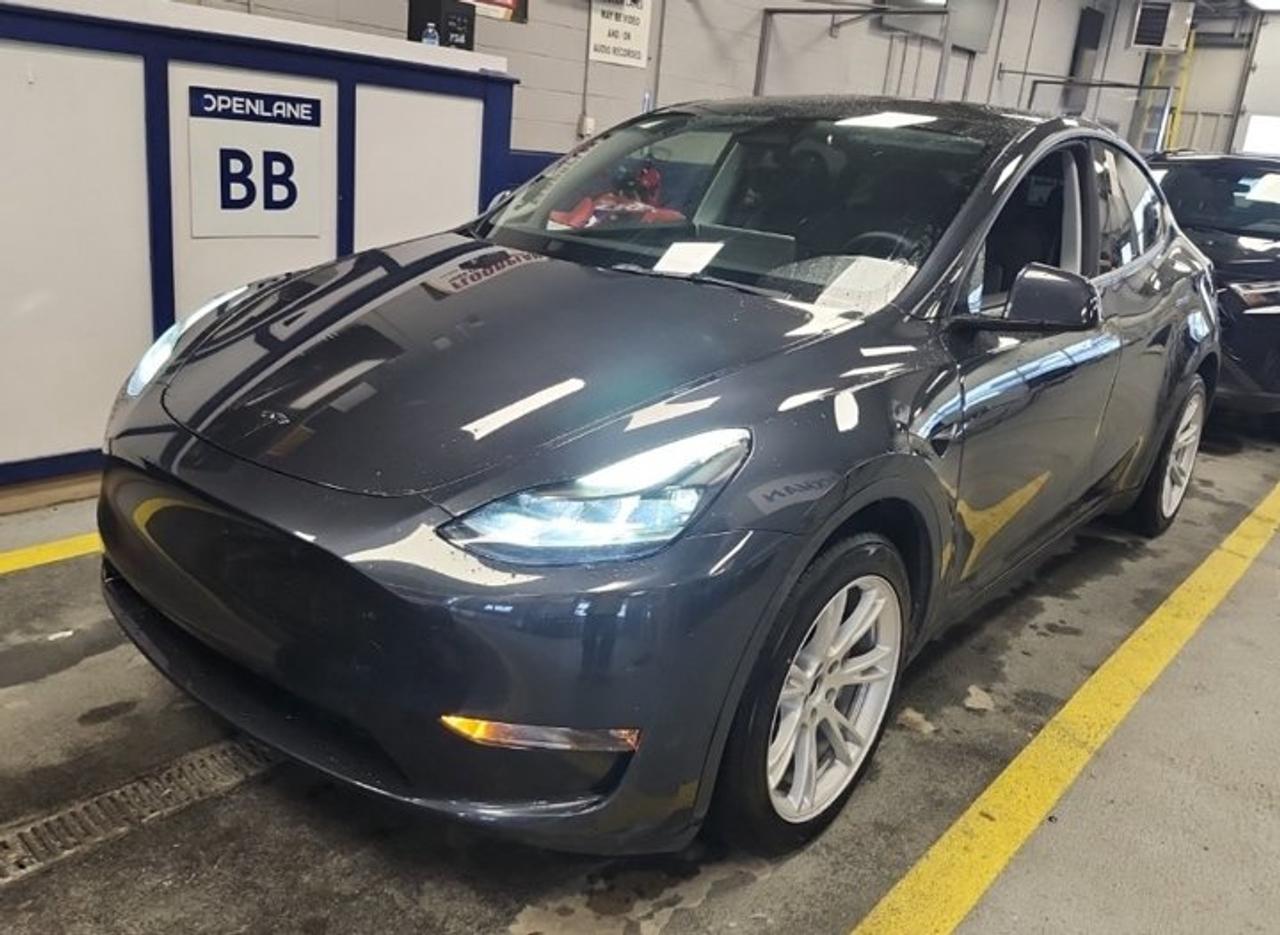 Used 2024 Tesla Model Y Long Range AWD | Leather | Transparent Roof | Multi-View Camera | Heated Seats | Bluetooth and More! for sale in Guelph, ON