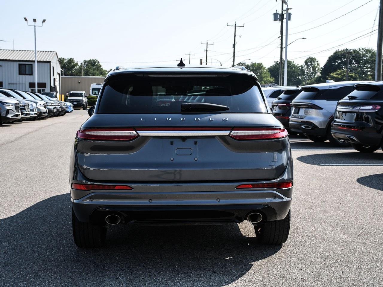 2023 Lincoln Corsair Reserve AWD Photo3