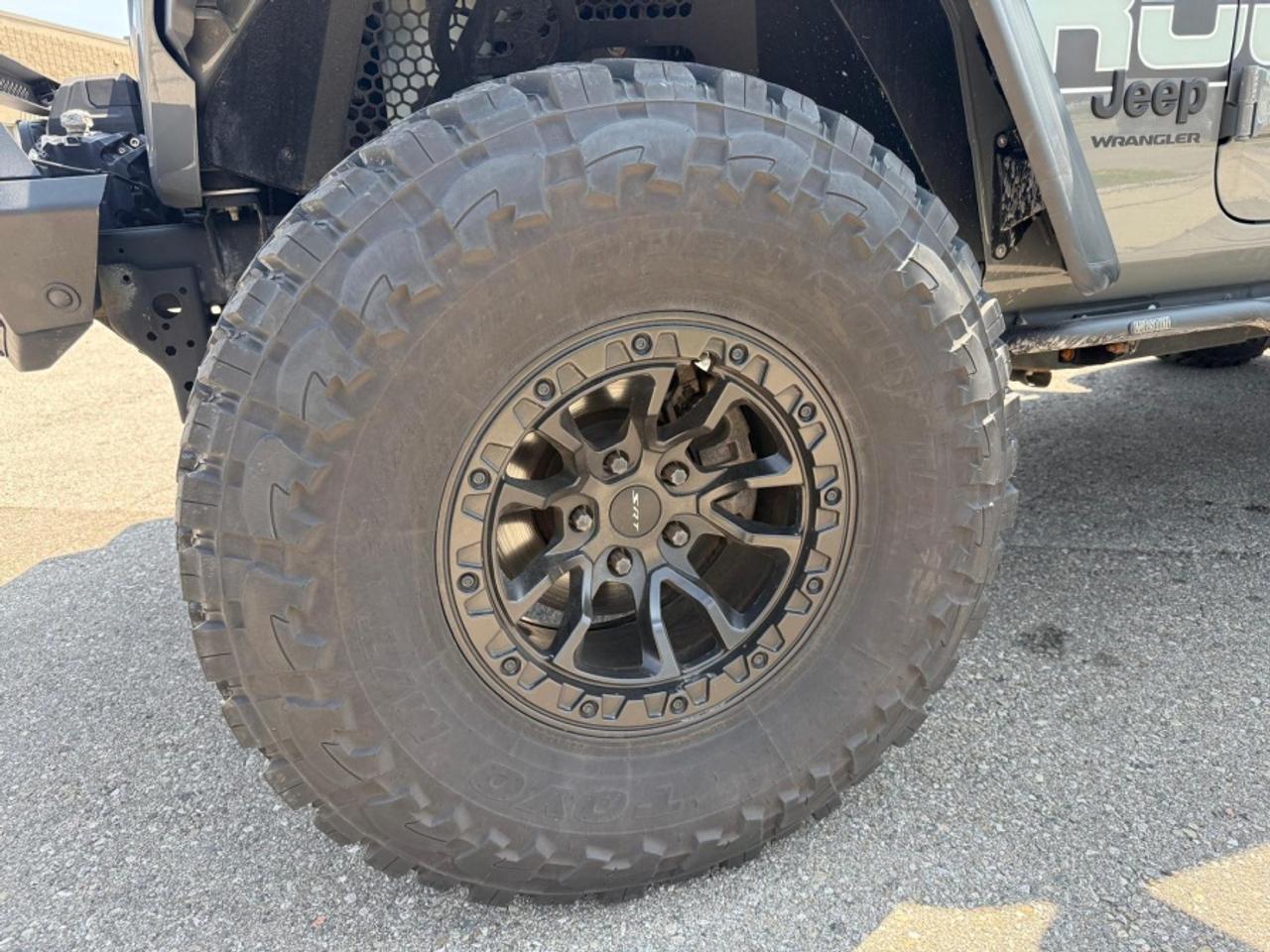 2023 Jeep Wrangler WILLYS 4 DOOR 4X4/ EXTRA UPGRADE/ LOW KM Photo