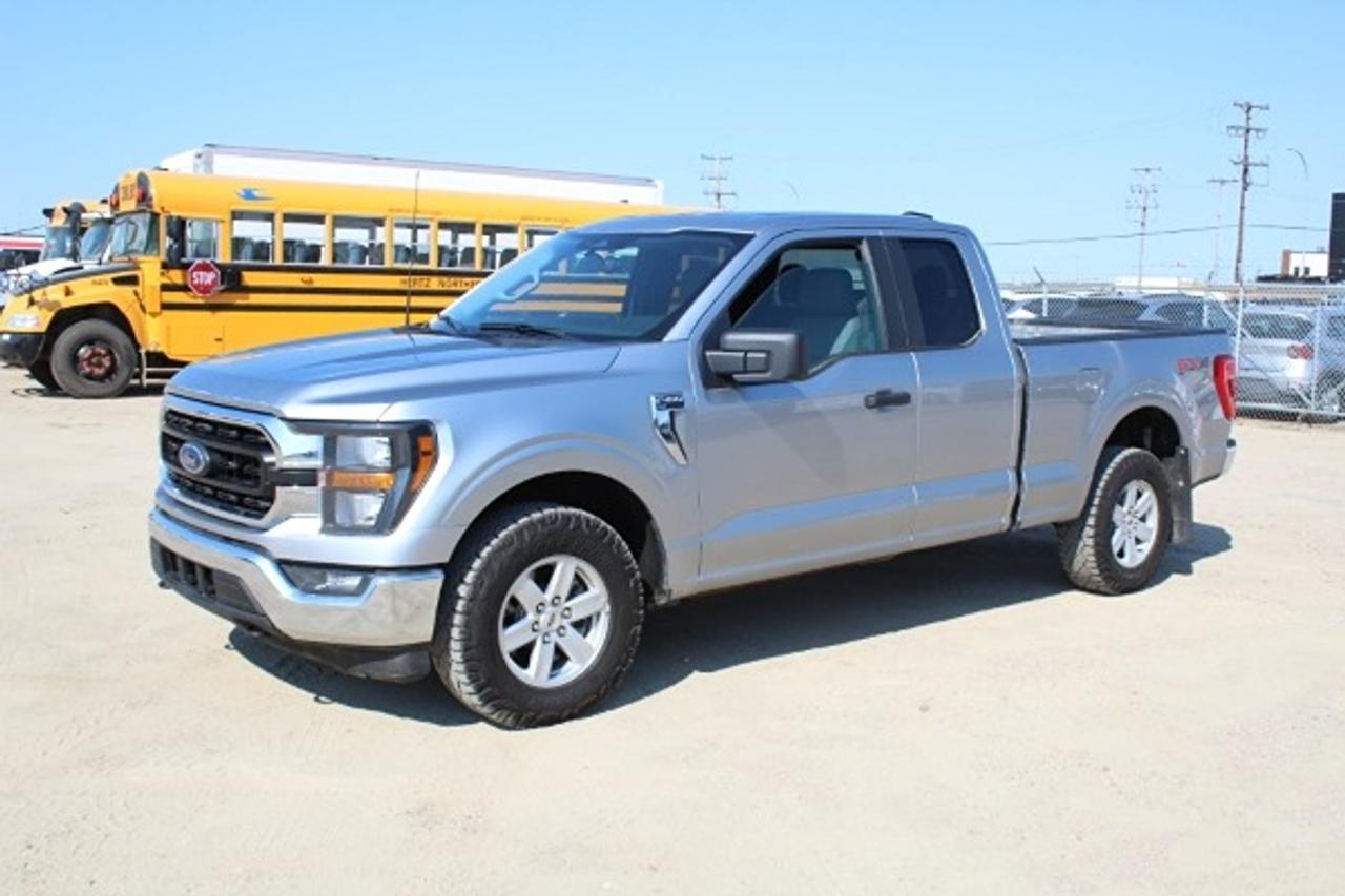 2023 Ford F-150 XLT ecoboost w/cloth seats, NAV, BUC - Photo #1