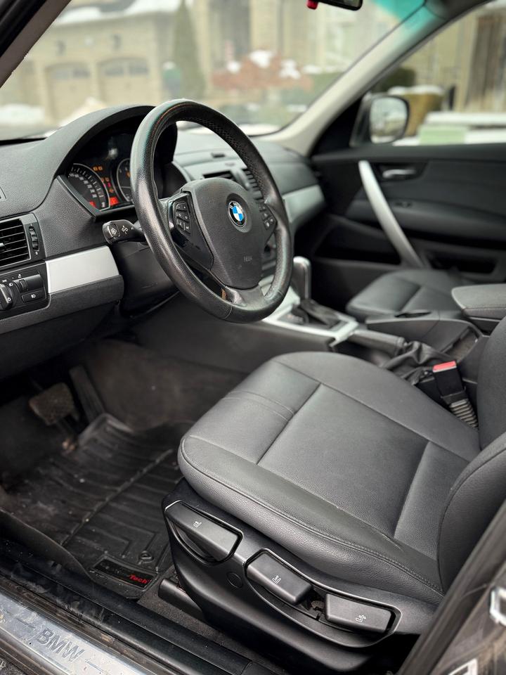 2010 BMW X3 28i Photo2