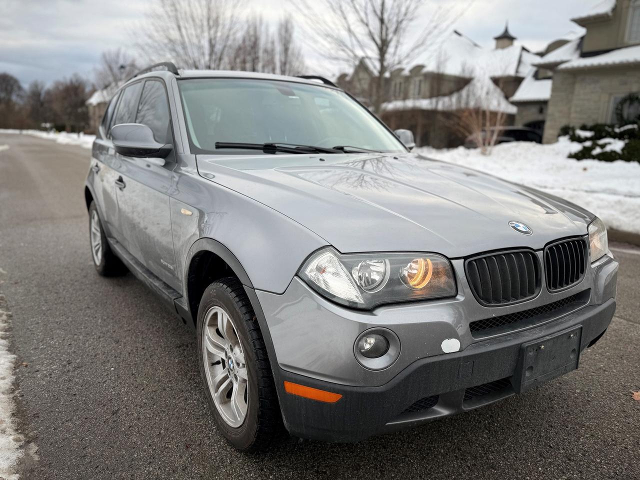 2010 BMW X3 28i Photo